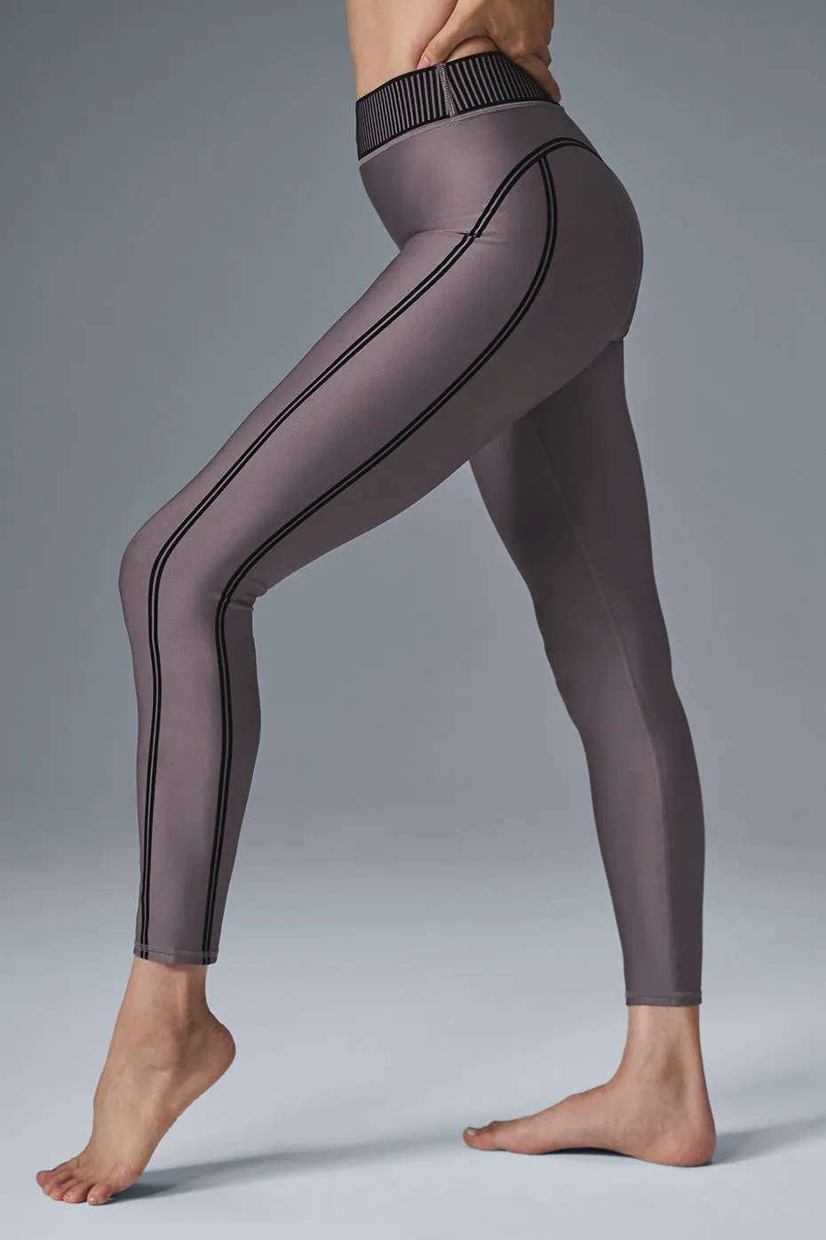 Airlift High-Waist 7/8 Line Up Legging - Raisinette