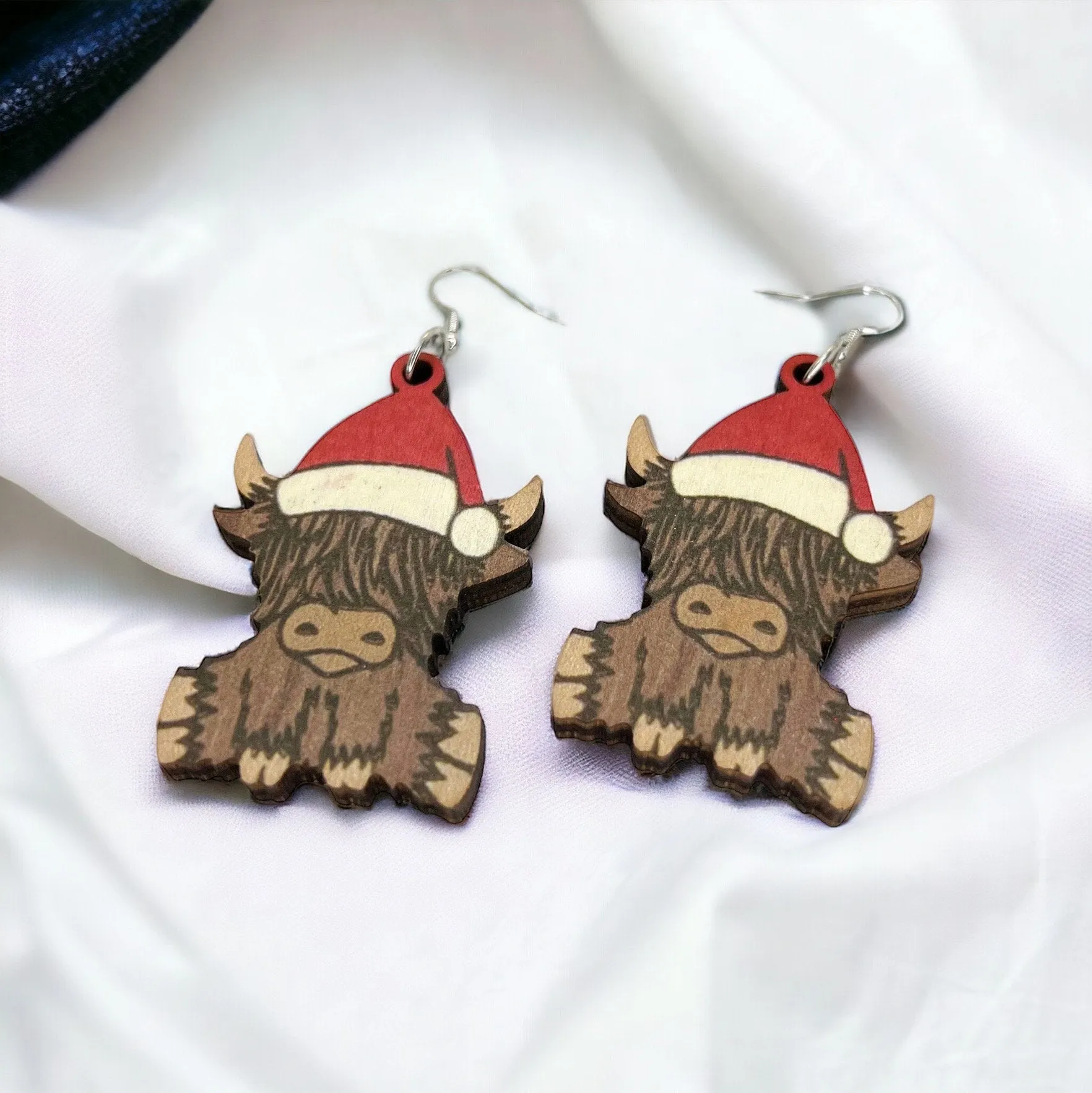 Christmas Highland Cow Earrings, Christmas Earrings, Christmas Jewelry, Avocado Jewelry, Handmade Earrings, Santa Claus, Santa Hat, Cow