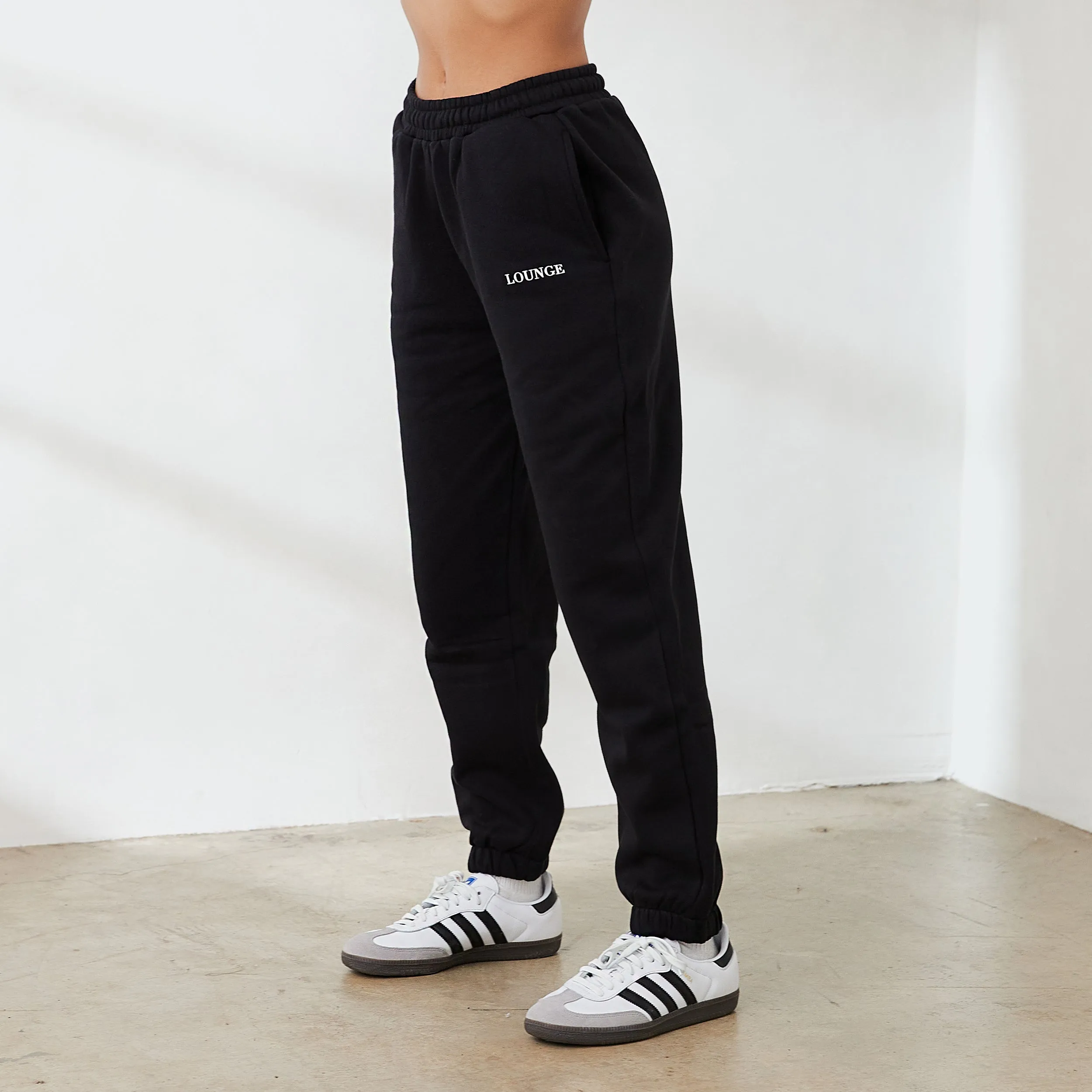 Essential Joggers - Black