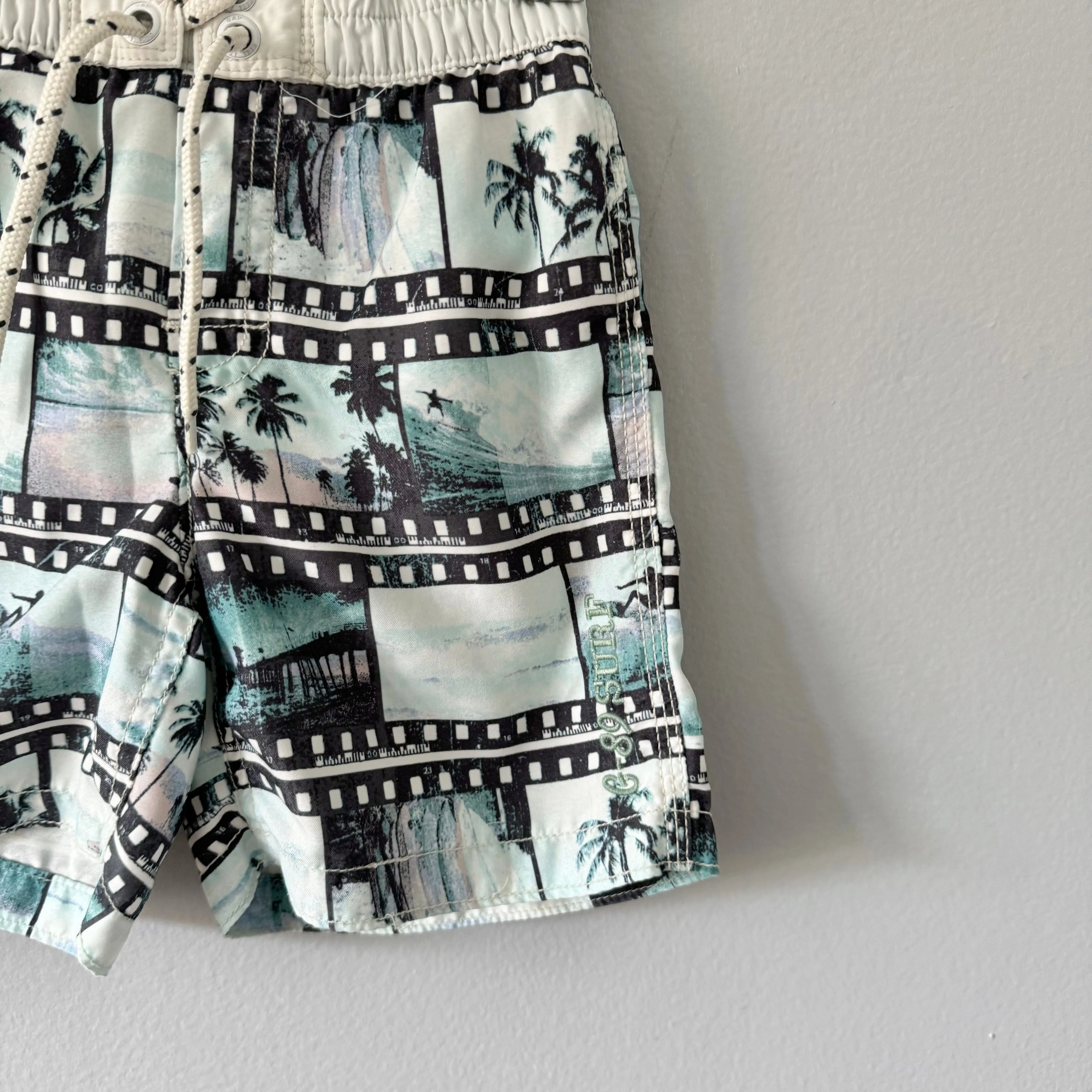 Gap / Surf swim trunks / 2Y