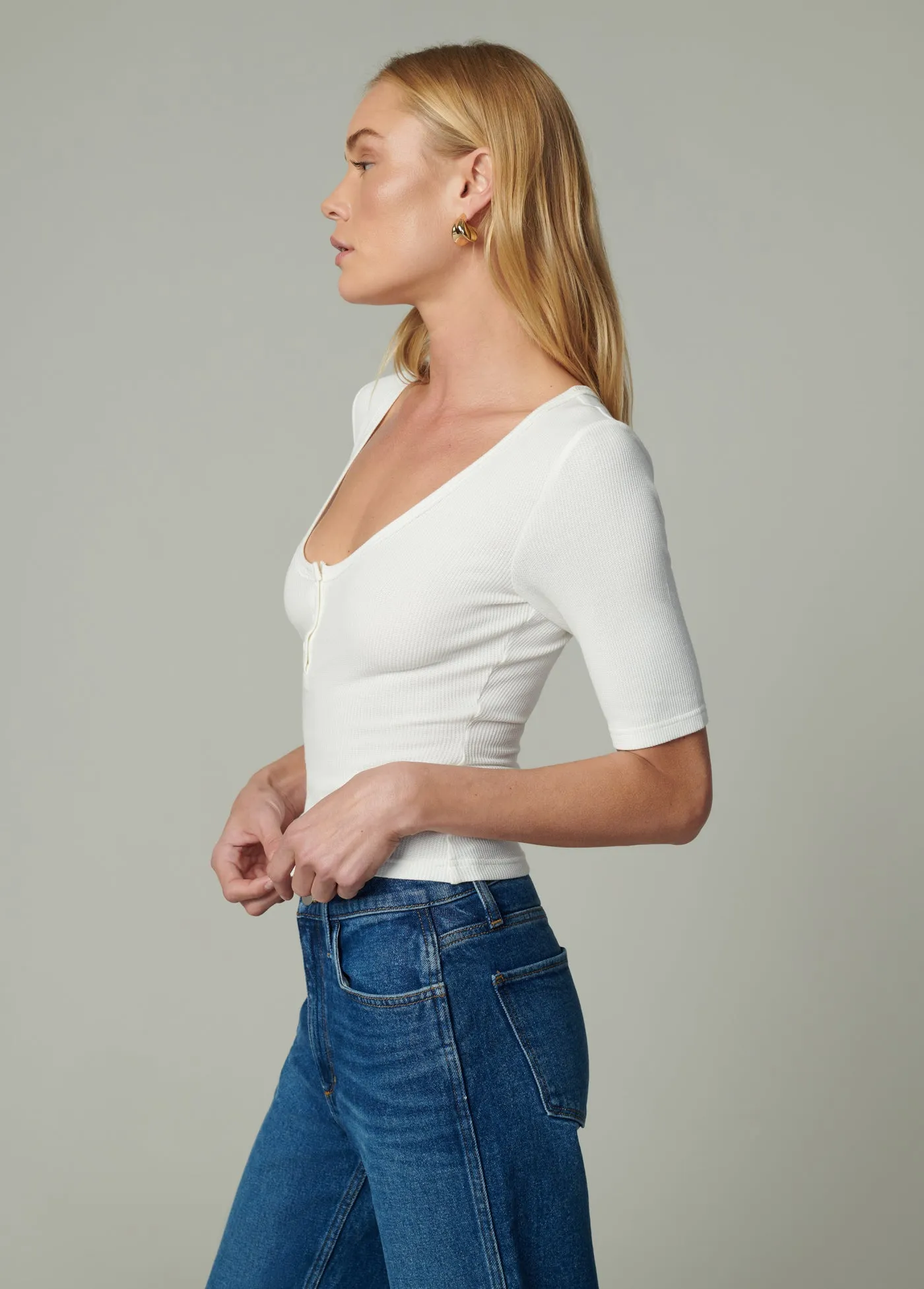 THE GISELE HENLEY