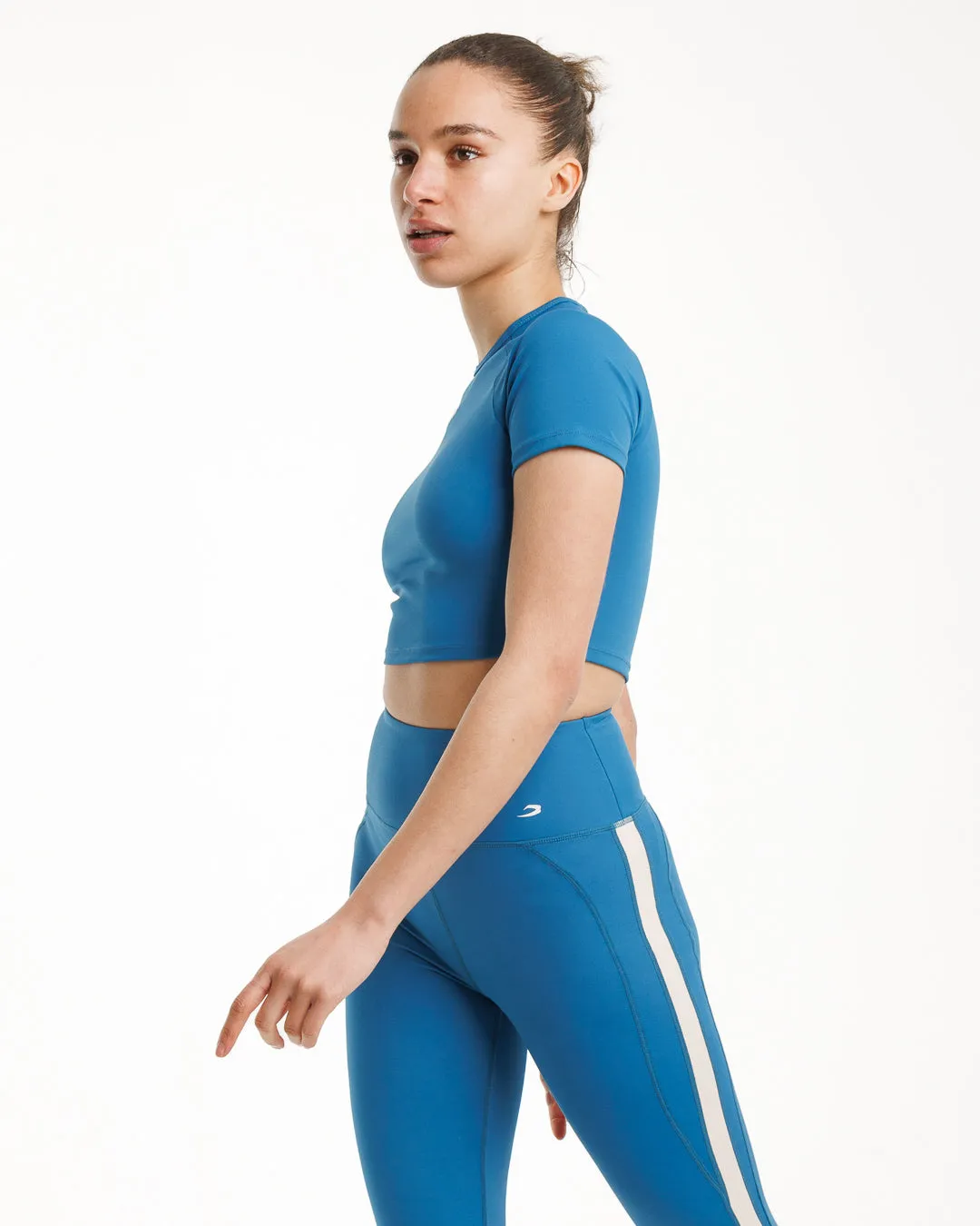 Training Short Sleeve Crop Top - Blue